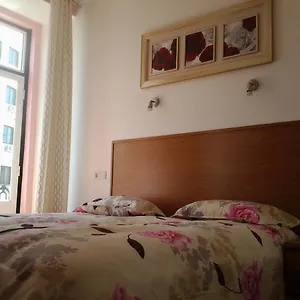 Baixasuites Bed & Breakfast