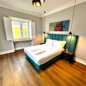Relax And Explore And Bed & Breakfast